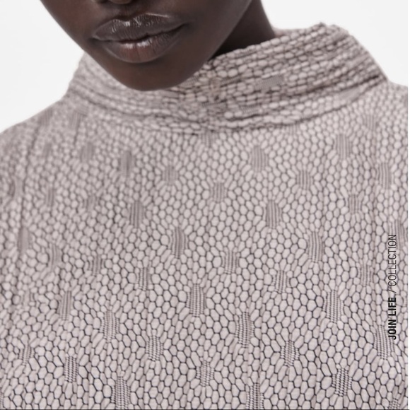 ZARA - 2pcs Pleated Jacquard Top + Pants Coord Set BNWT - Picture 2 of 7